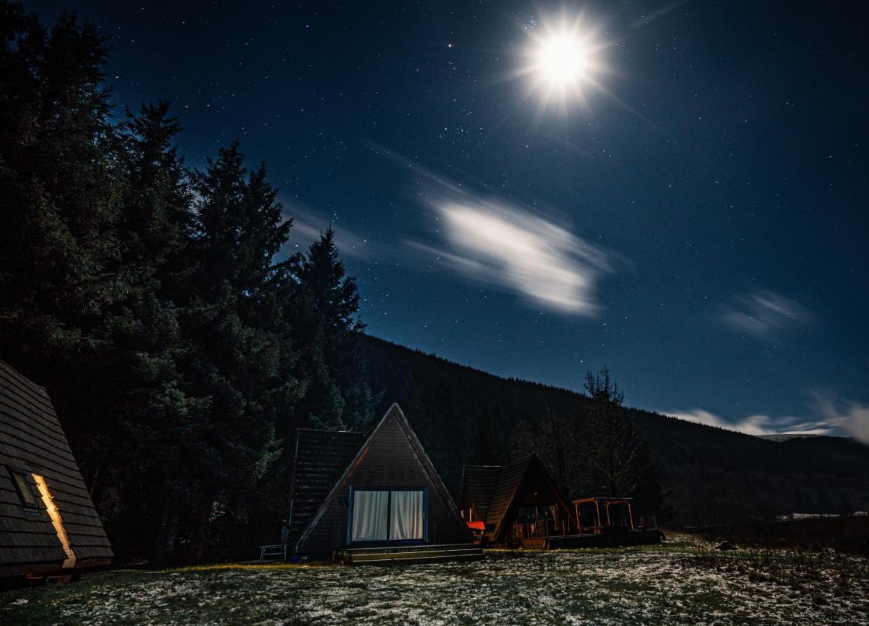 The Triangle Lodge Invergarry Extérieur photo