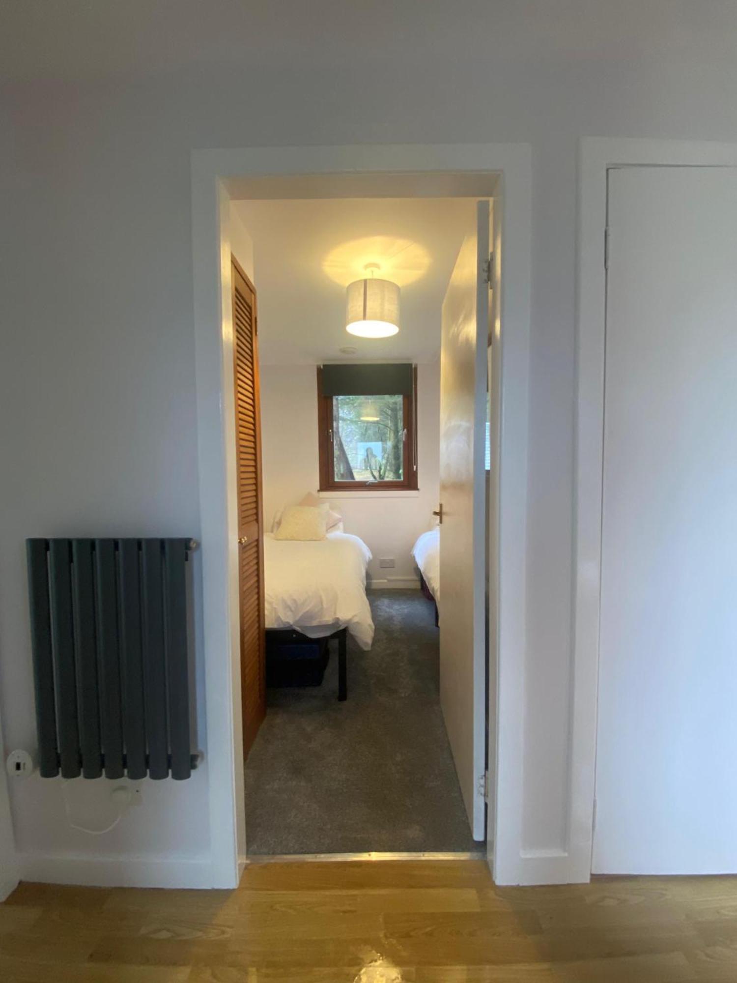 The Triangle Lodge Invergarry Extérieur photo