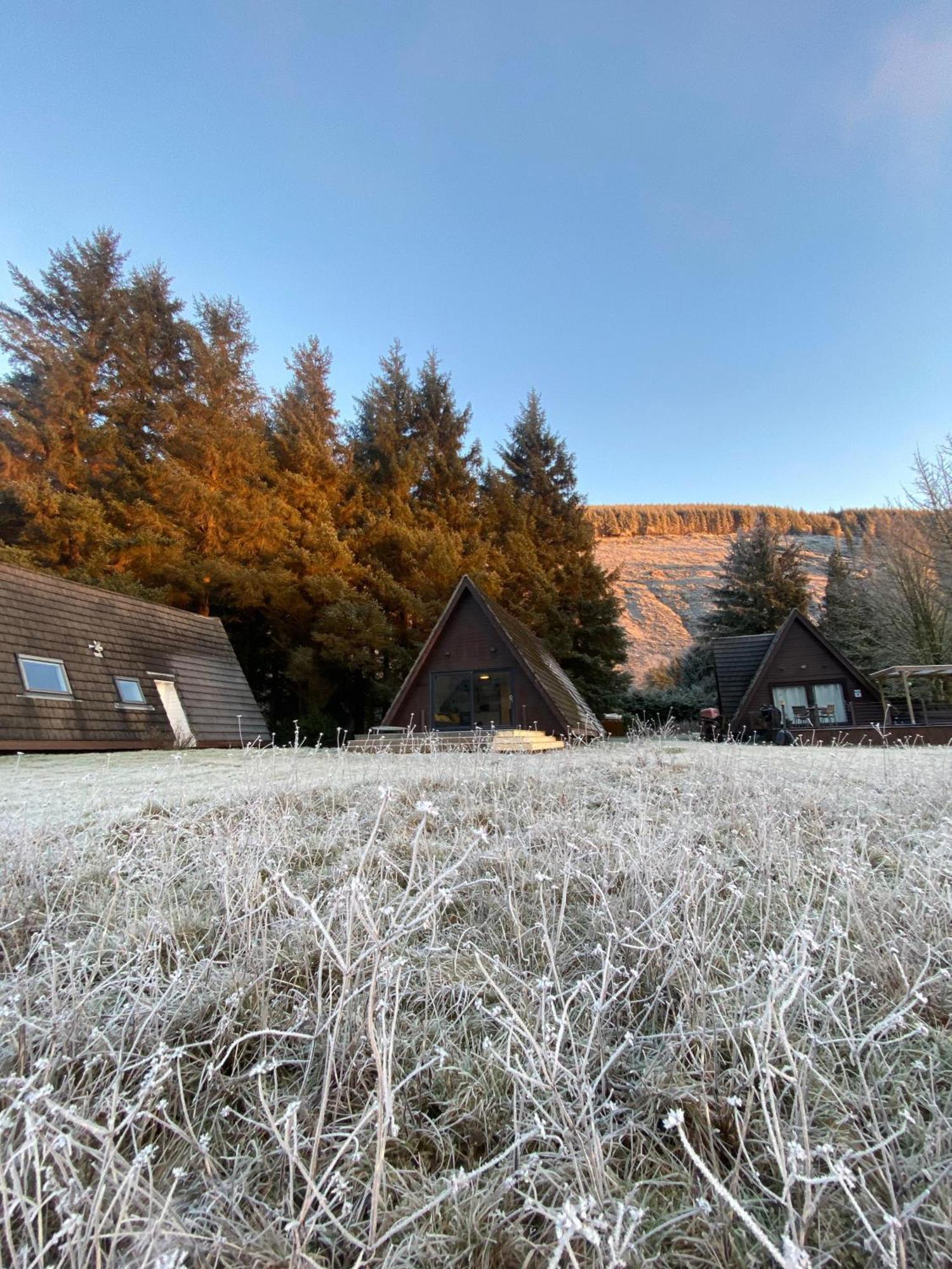 The Triangle Lodge Invergarry Extérieur photo